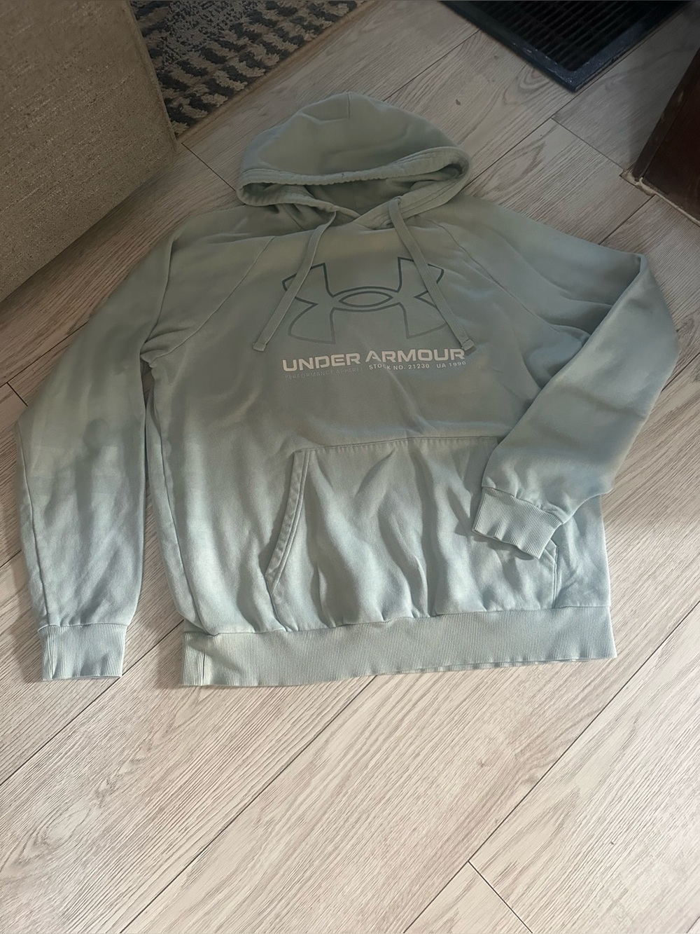 Under Armour  Sage Green Crewneck Logo Hoodie M